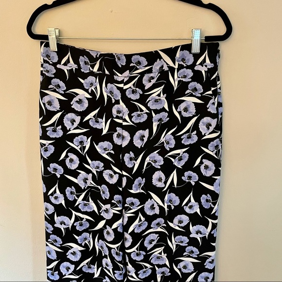Ann Taylor Wide Leg Floral Pants - Picture 3 of 11